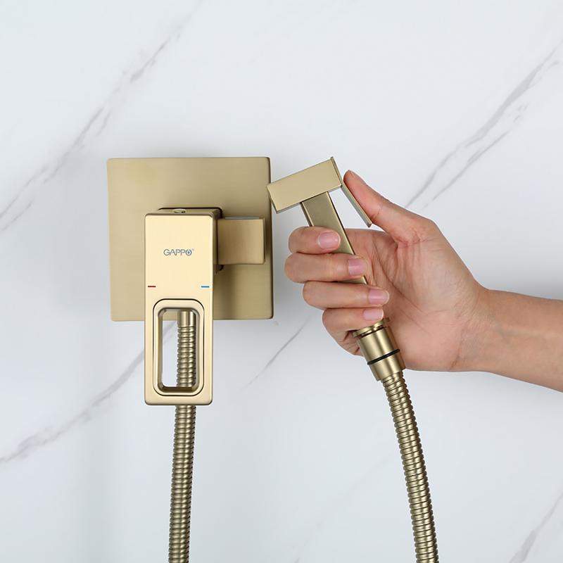 Смеситель с гигиеническим душем Gappo G7217-3