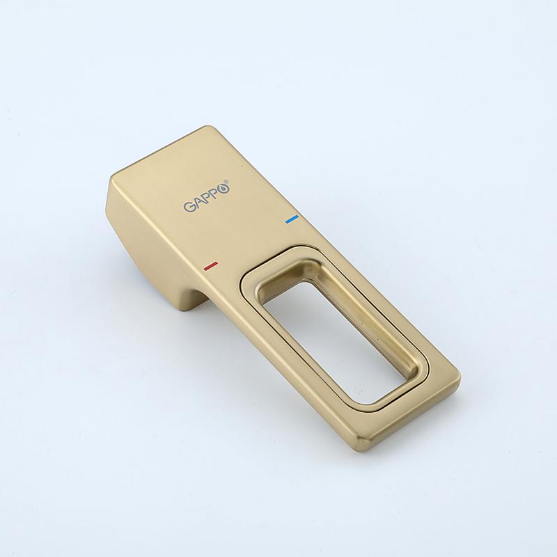 Смеситель с гигиеническим душем Gappo G7217-3